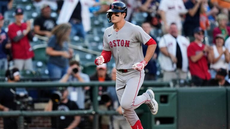 রেড সক্স 2026 মৌসুমের জন্য রোমান অ্যান্টনিকে লিডঅফ স্পটে রাখবে। লাইনআপ বাকি দেখতে কেমন হতে পারে? রেড সক্স 2026 মৌসুমের জন্য রোমান অ্যান্টনিকে লিডঅফ স্পটে রাখবে। লাইনআপ বাকি দেখতে কেমন হতে পারে?