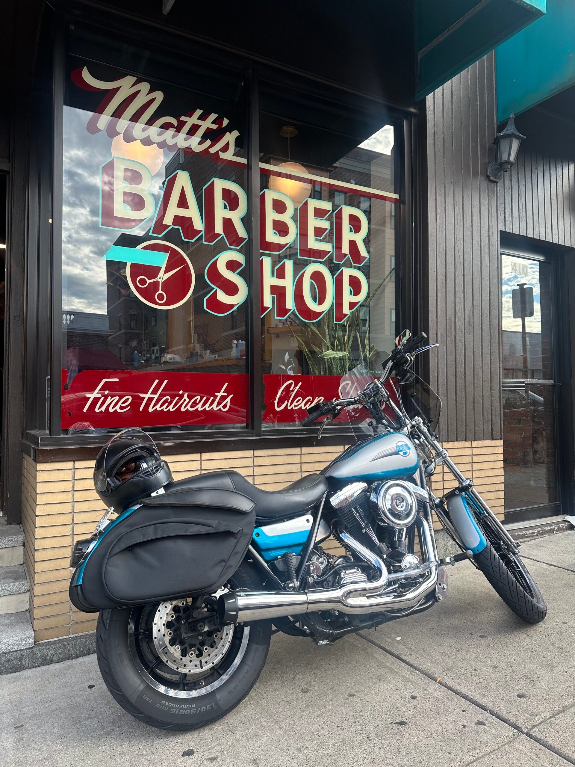 Brighton community raises $25k for flooded barbershop插图2