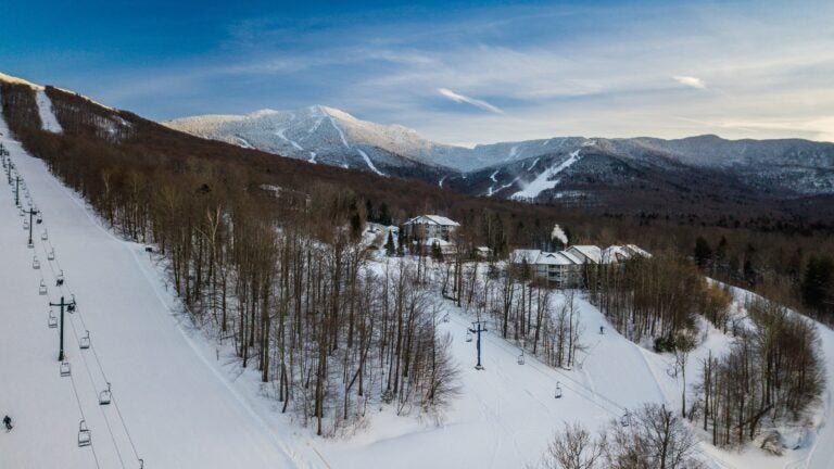 A popular Vermont ski resort is under new ownership插图