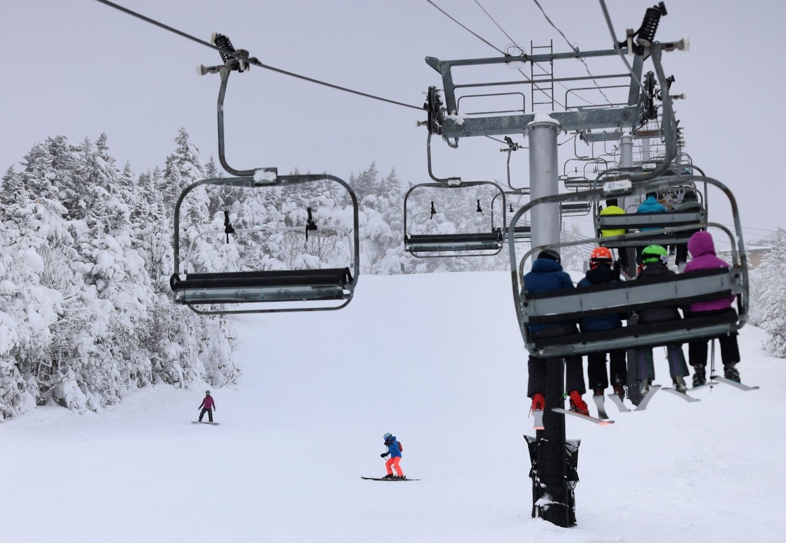 A renovated Lake Winnipesaukee escape, plus new nonstop flights to Canada插图2