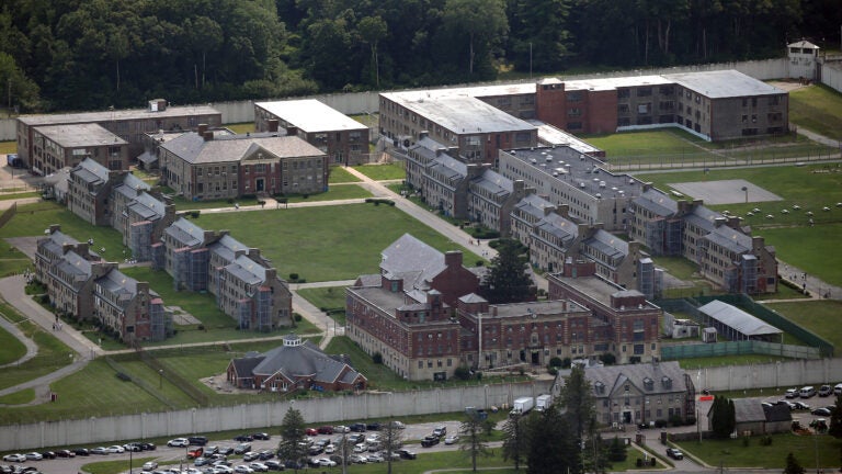 Fire erupts at MCI-Norfolk prison, no major injuries reported Fire erupts at MCI-Norfolk prison, no major injuries reported