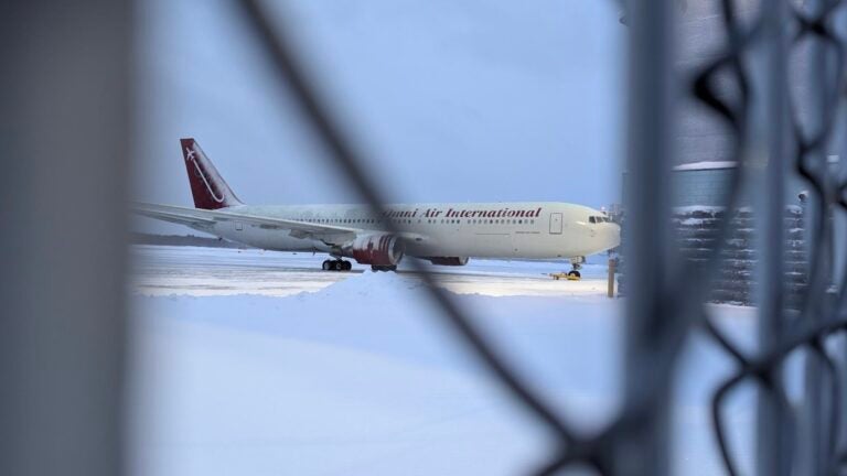 ICE deportees reportedly held on N.H. tarmac for more than 12 hours during storm