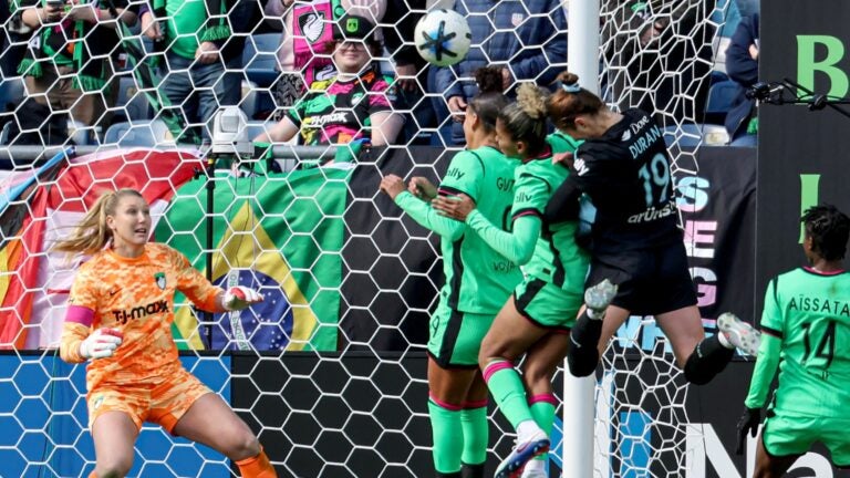 Boston Legacy lose debut game 1-0 to NWSL defending champions Boston Legacy lose debut game 1-0 to NWSL defending champions