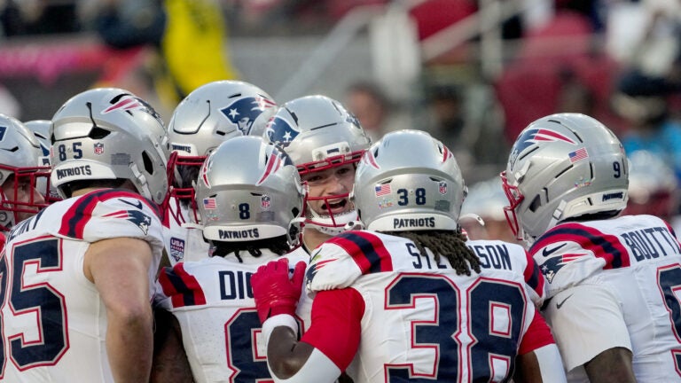 Patriots players brought strippers and hookahs to celebrate at a Boston restaurant. The owner is now facing a license violation.