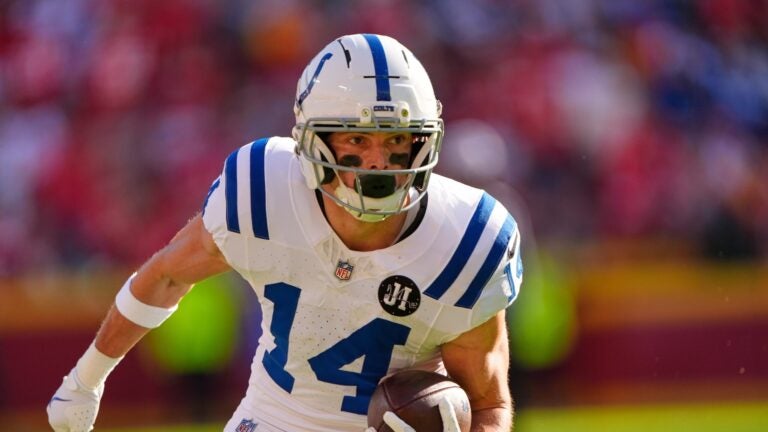 Patriots target Alec Pierce expected to make at least M per year Patriots target Alec Pierce expected to make at least M per year