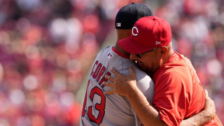 Alex Cora Terry Francona Reds-Red Sox