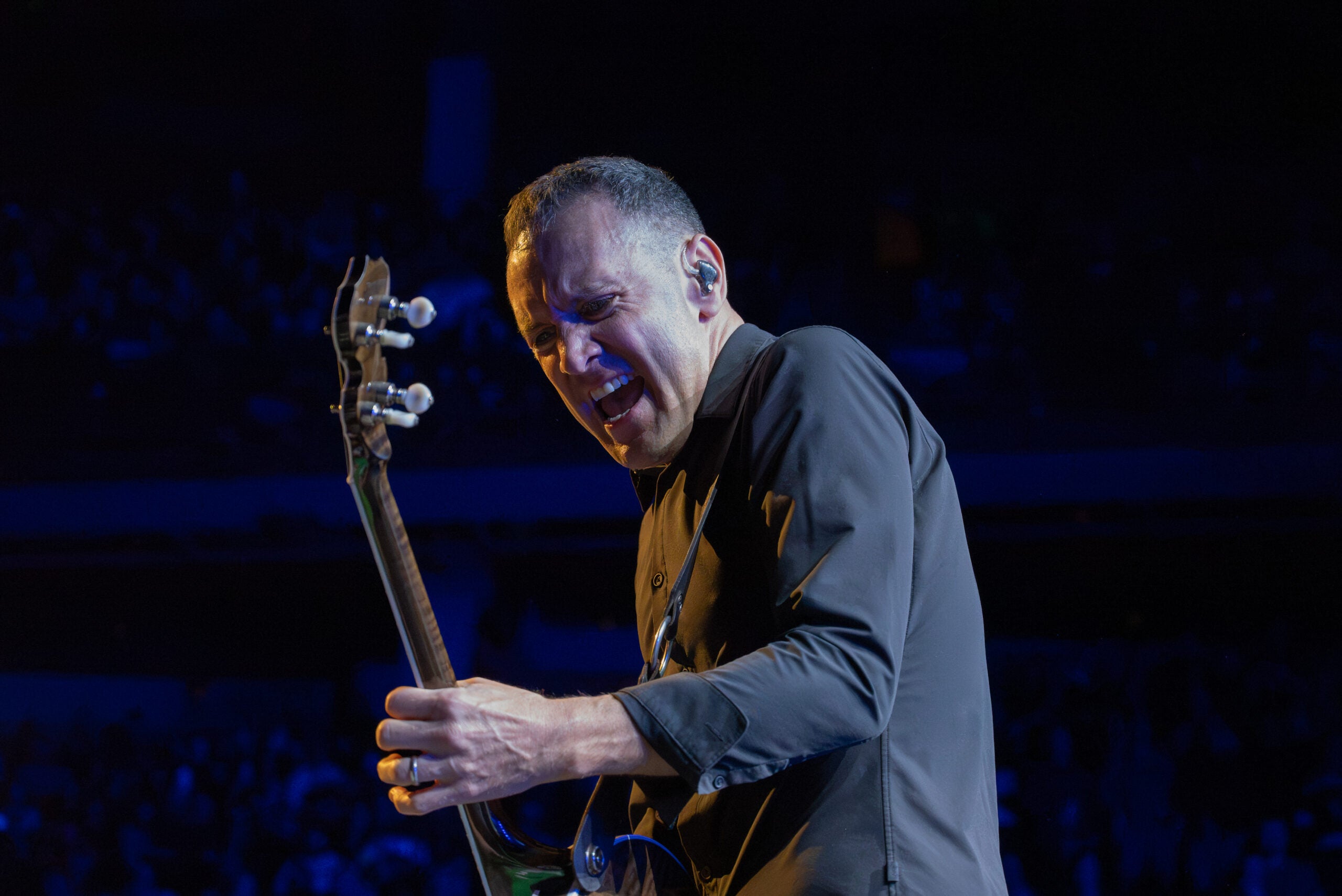 Jeff DaRosa plays the banjo during Friday night's concert.