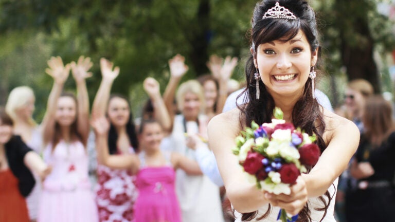 Mass. couples scrambling amid wedding photo company bankruptcy