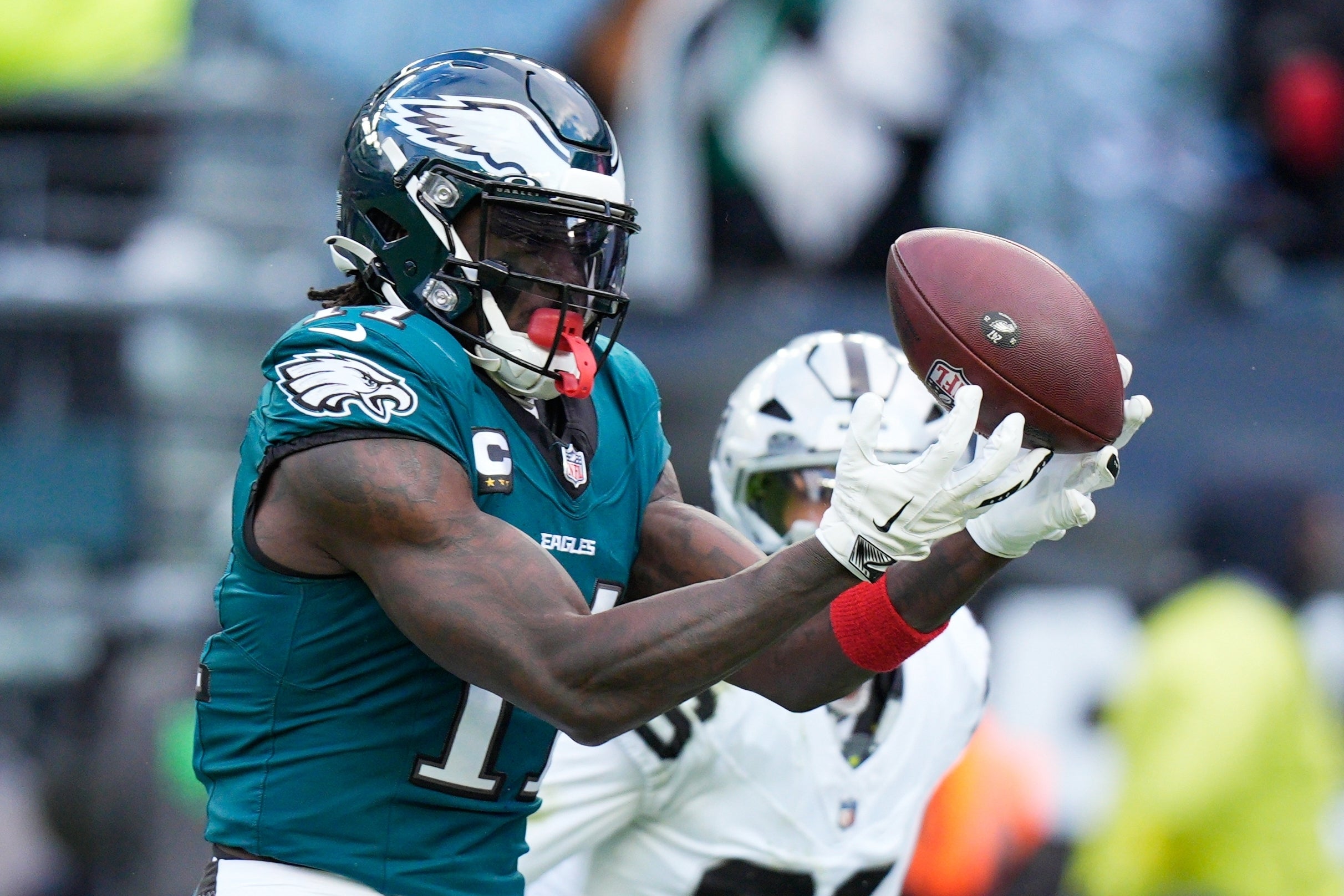 boston.com - Hayden Bird - A.J. Brown reportedly 'likely to become a Patriot' in future trade