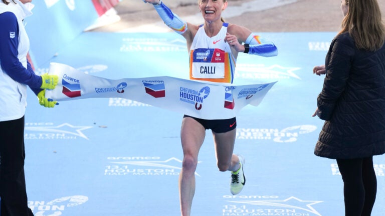 This pro runner finished the Boston Marathon at 22 weeks pregnant