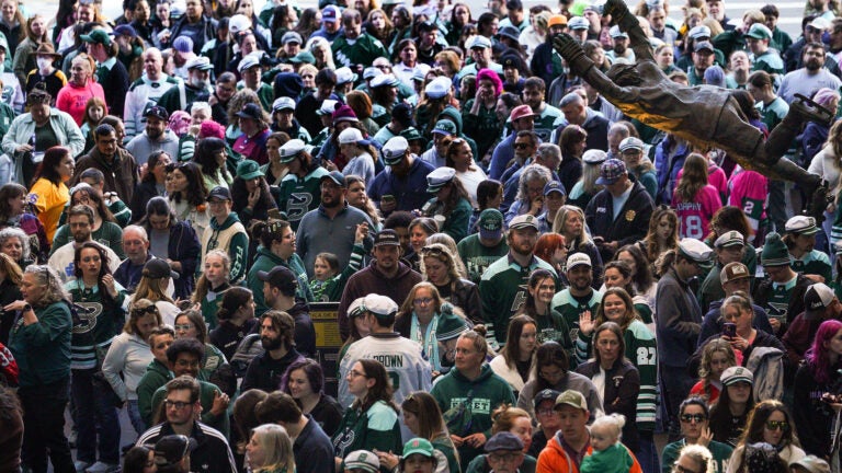 Boston Fleet fans enter TD Garden for tonight’s sold out game against the Montréal Victoire. The Boston Fleet hosted the Montréal Victoire on April 11, 2026 at TD Garden in Boston, MA.
