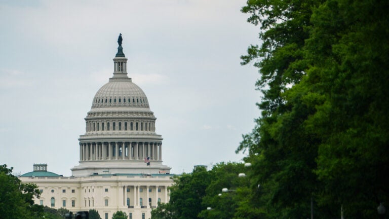 Senators approve withholding their own pay during government shutdowns
