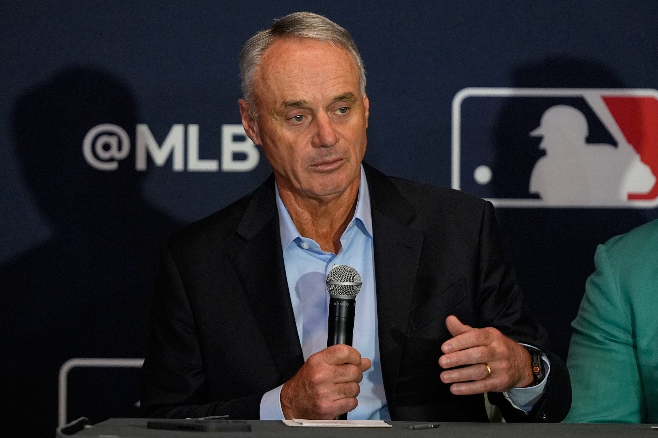 boston.com - Associated Press - MLB owners propose a salary cap for the first time since baseball's 1994-95 strike