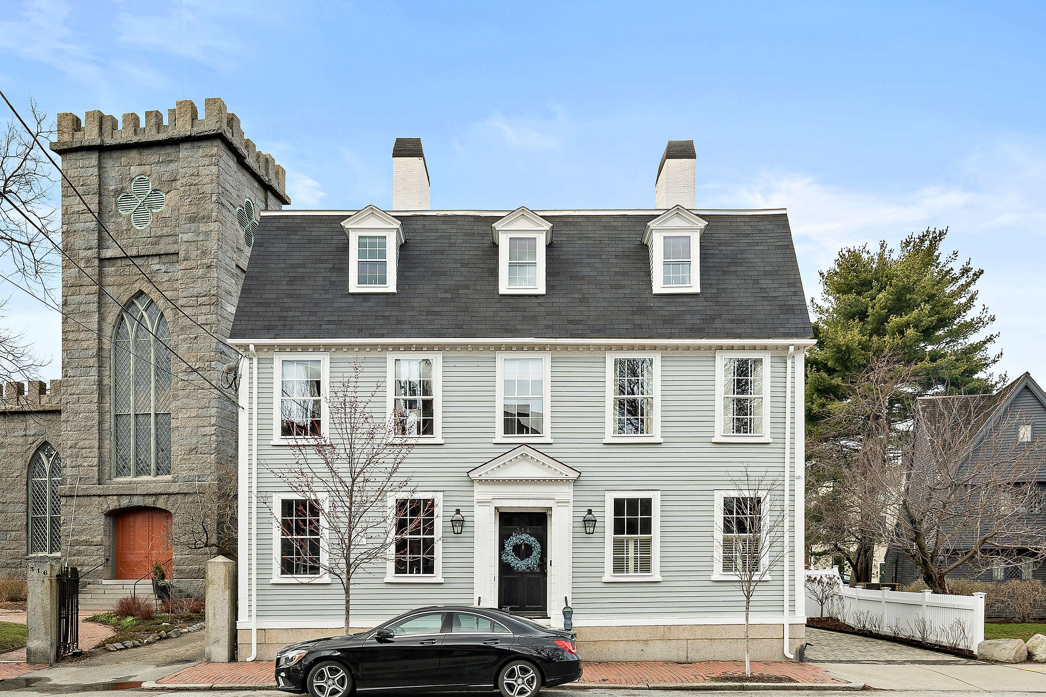 boston.com - Megan Johnson - Live in a 1700s house next door to the Salem Witch House