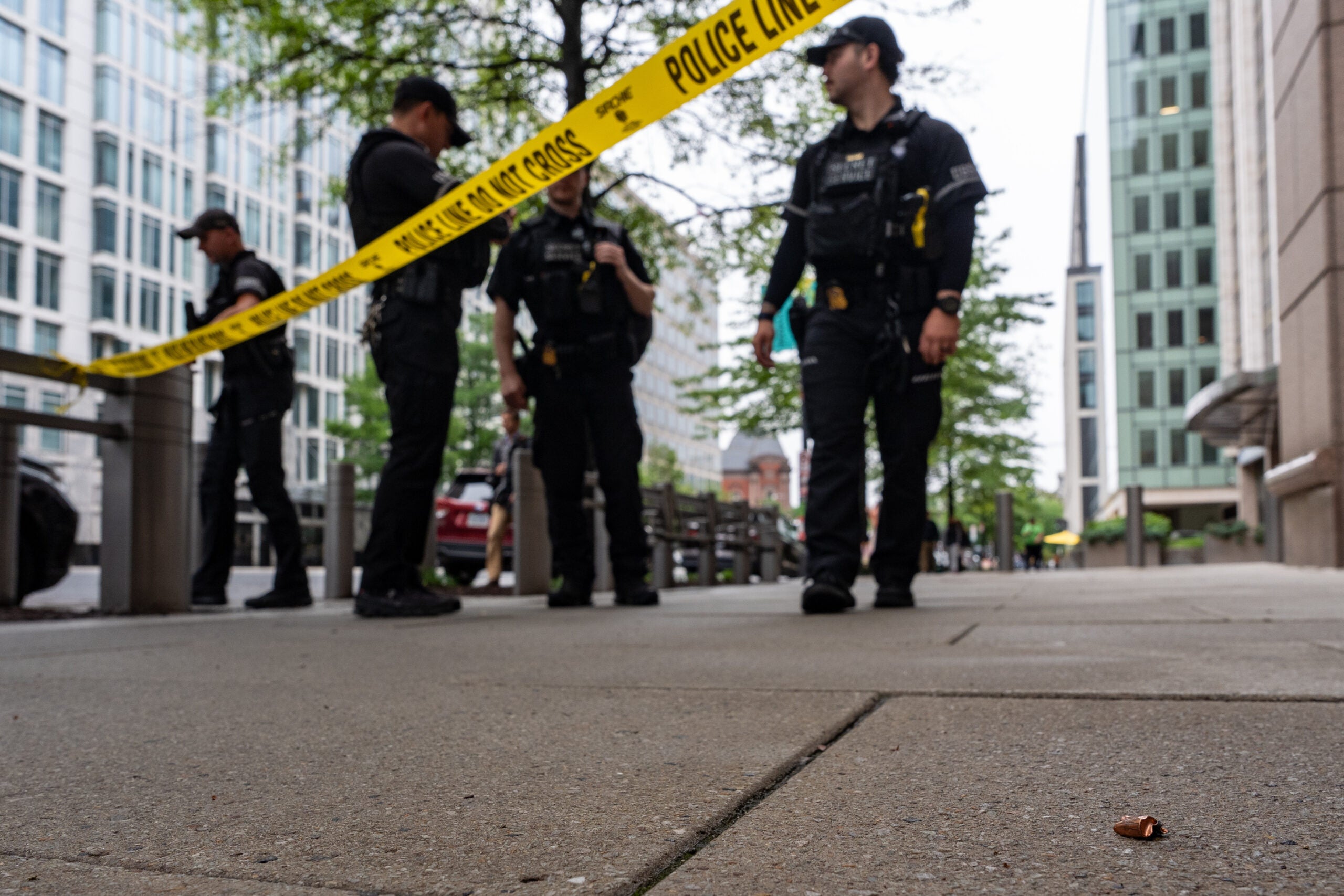 boston.com - Associated Press - Bystander in serious condition after fatal shooting near White House checkpoint