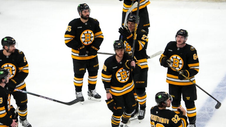 Boston Bruins right wing David Pastrnak (88) and teammates salute the fans. The Boston Bruins played the Buffalo Sabres Friday, May 1, 2026 in Game 6 of the first round of the Stanley Cup Playoffs at TD Garden in Boston, MA.