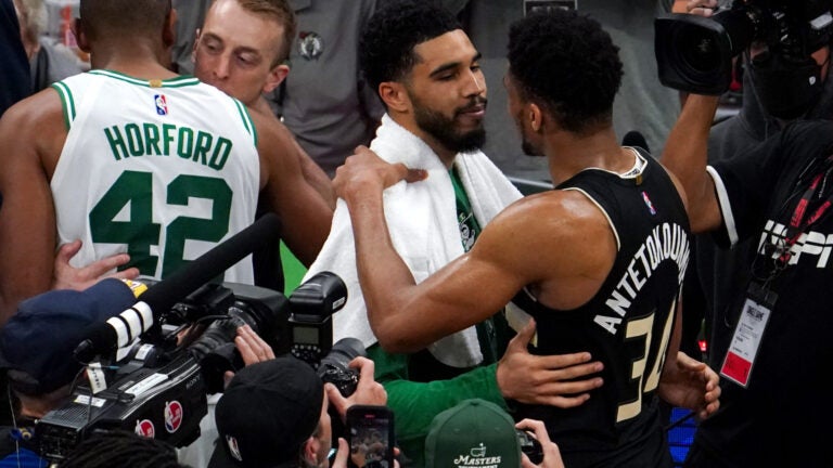 Giannis Antetokounmpo would like to be traded to ‘true contender’ Giannis Antetokounmpo would like to be traded to ‘true contender’