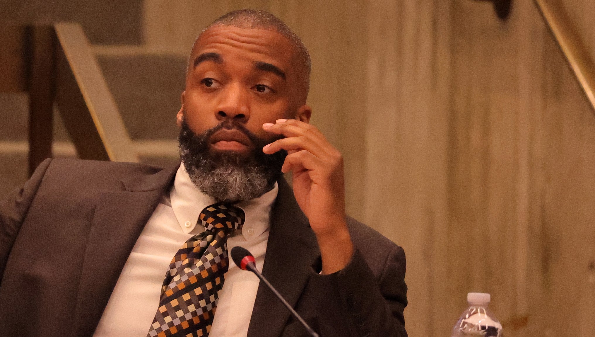 boston.com - Ross Cristantiello - With split vote, City Council effort to reject Wu's budget fails