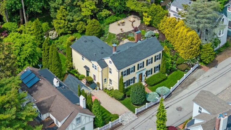 A 3-bedroom 1800s Colonial in Marblehead — can you guess the price?