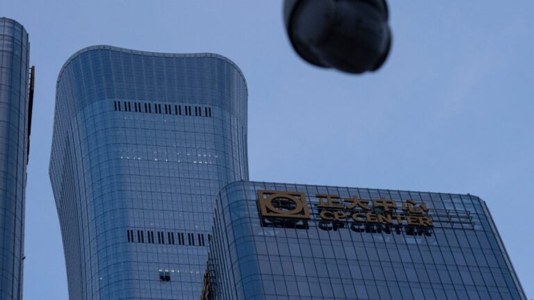 Small plane crashes into tallest building in Beijing