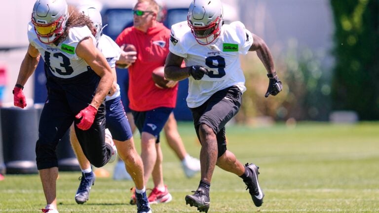 From scavenger hunts to sled pushes, Pats embrace competition From scavenger hunts to sled pushes, Pats embrace competition