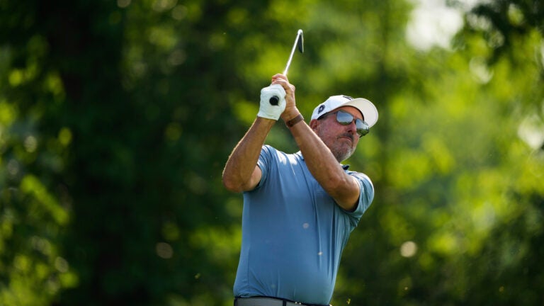 Phil Mickelson kicked out of San Diego club for inappropriate contact with female employee Phil Mickelson kicked out of San Diego club for inappropriate contact with female employee