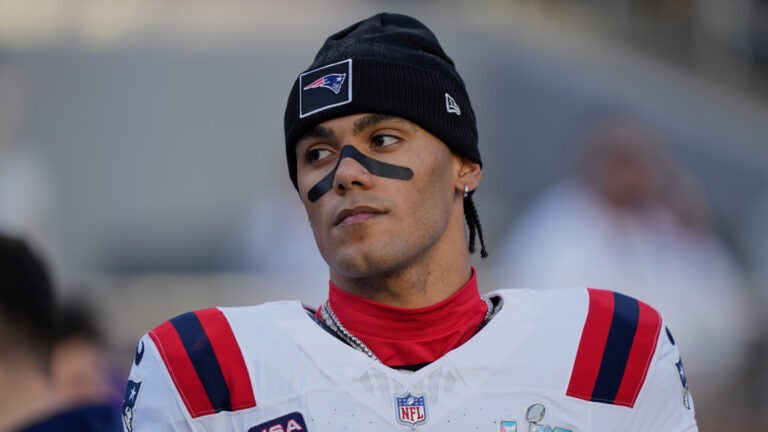 Christian Gonzalez’s teammate has his back amid contract holdout Christian Gonzalez’s teammate has his back amid contract holdout