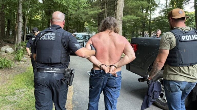 Police arrest Franklin man who allegedly led them on chase, swam across river to escape Police arrest Franklin man who allegedly led them on chase, swam across river to escape