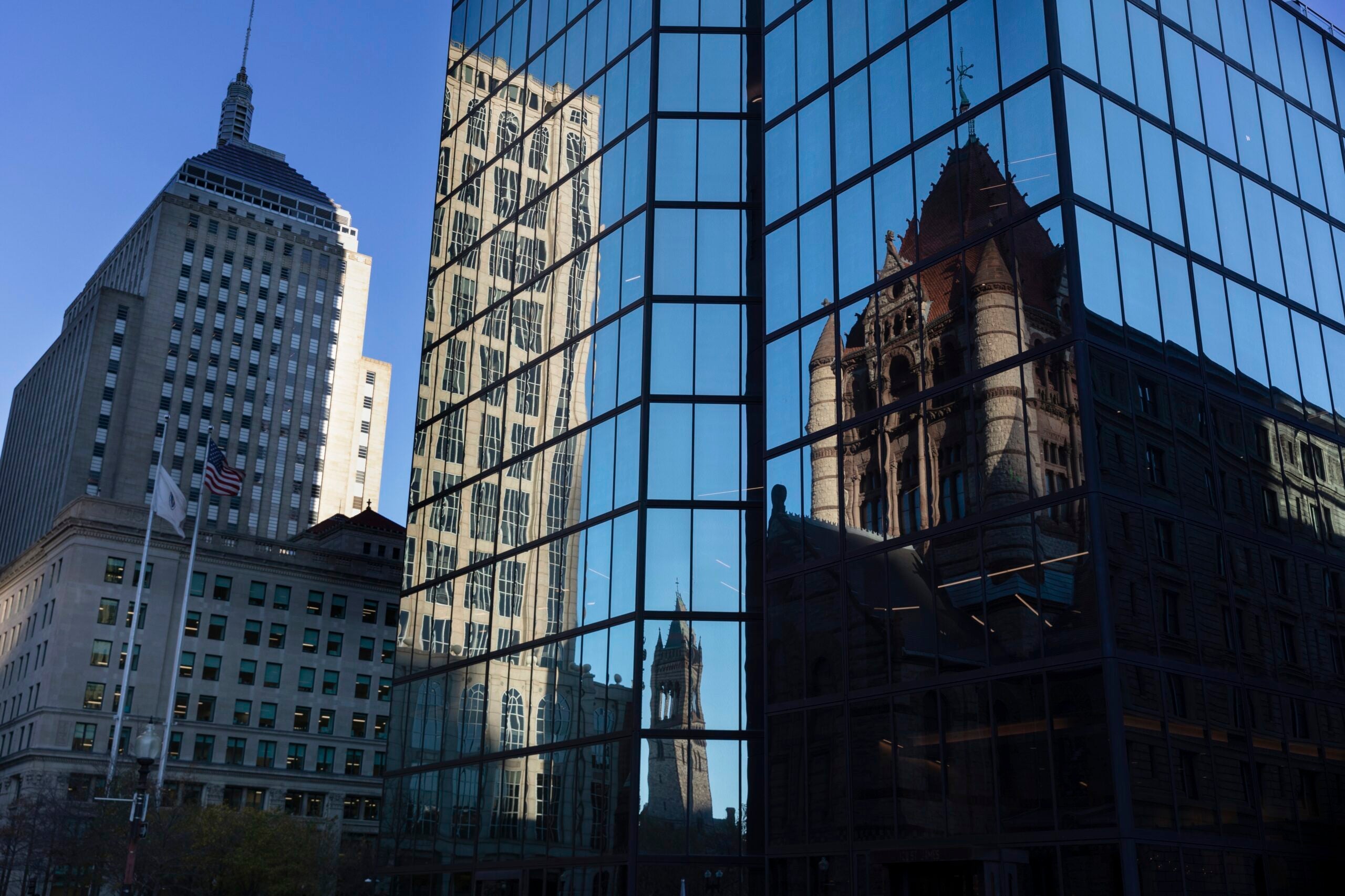 boston.com - Beth Treffeisen - This Boston law firm is boosting starting salaries to $235,000