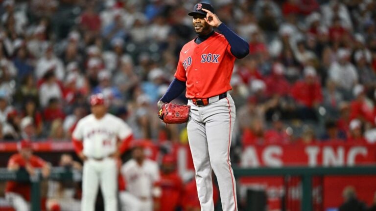 Aroldis Chapman breaks MLB relief pitcher strikeout record Aroldis Chapman breaks MLB relief pitcher strikeout record