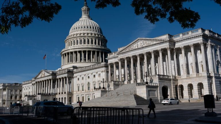 House passes bill to make daylight saving time permanent House passes bill to make daylight saving time permanent