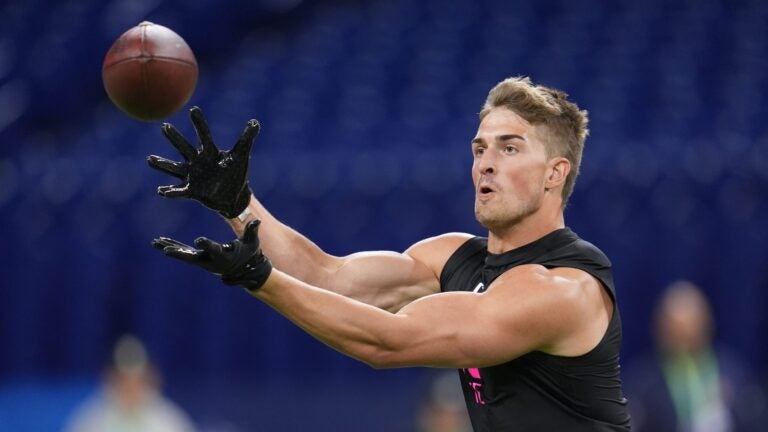 Patriots rookie Eli Raridon is looking like a Day 1 contributor Patriots rookie Eli Raridon is looking like a Day 1 contributor