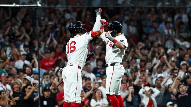 Red Sox extend winning streak to 14, topping Orioles 6-5 Red Sox extend winning streak to 14, topping Orioles 6-5