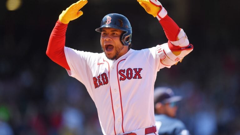 Red Sox extend winning streak to 13 games, their longest in 78 years Red Sox extend winning streak to 13 games, their longest in 78 years
