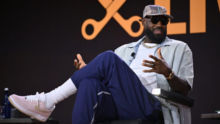 LeBron James reportedly ‘hates’ Boston, won’t play for Celtics LeBron James reportedly ‘hates’ Boston, won’t play for Celtics