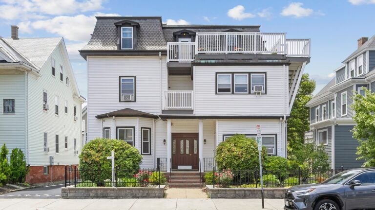 A Somerville condo with parking for 0k