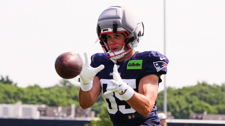 Hunter Henry doesn’t have an issue with Vrabel’s depth comments Hunter Henry doesn’t have an issue with Vrabel’s depth comments