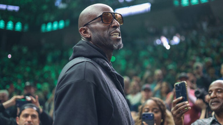 Timberwolves to retire Kevin Garnett’s jersey after game vs. Celtics