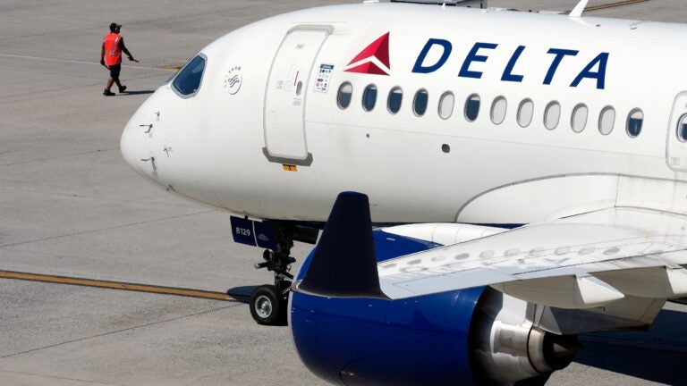 Delta will end direct service between Boston and Hawaii earlier than planned this winter