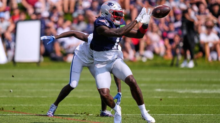 Sauce Gardner responds to video clip of A.J. Brown dusting him Sauce Gardner responds to video clip of A.J. Brown dusting him