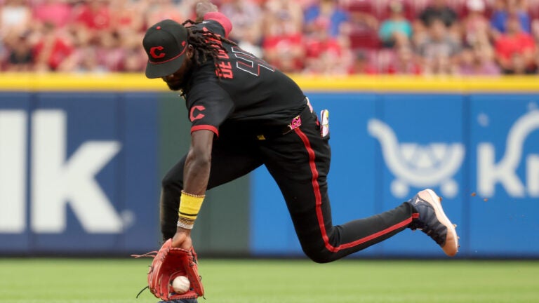 Red Sox reportedly tried, failed to acquire Reds SS Elly De La Cruz Red Sox reportedly tried, failed to acquire Reds SS Elly De La Cruz