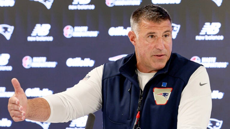 Could Mike Vrabel keep 7 wide receivers on Patriots’ roster? Could Mike Vrabel keep 7 wide receivers on Patriots’ roster?