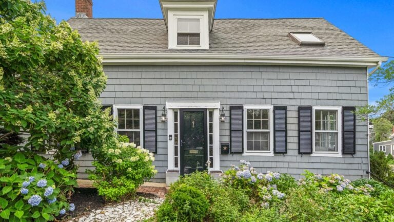 In Marblehead, a charming 3-bedroom antique for 9k In Marblehead, a charming 3-bedroom antique for 9k