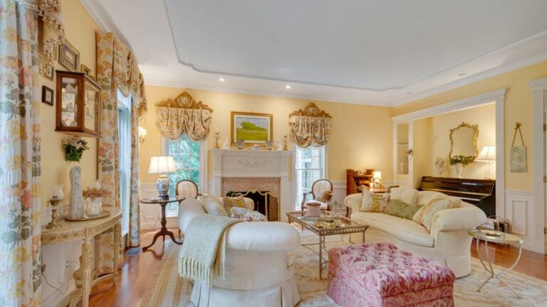 A Big Dig titan planted his family in North Reading. Their estate is for sale. A Big Dig titan planted his family in North Reading. Their estate is for sale.