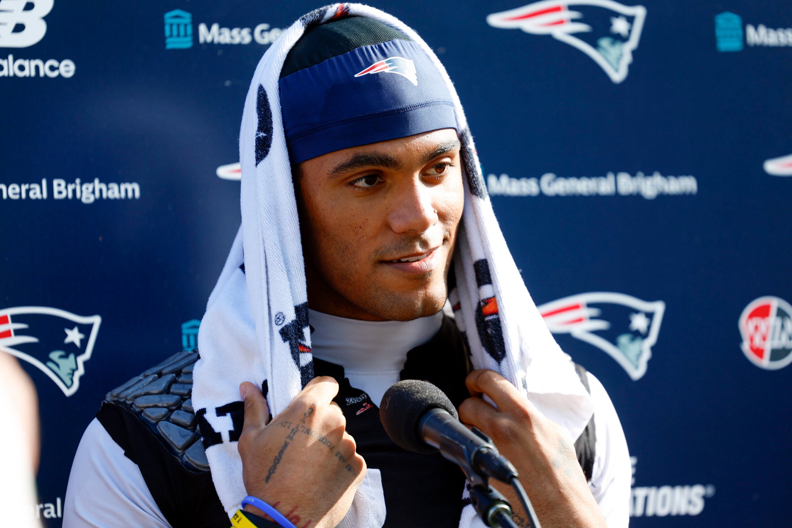boston.com - Conor Ryan - Christian Gonzalez's trainer sheds light on contract talks with Patriots in radio interview
