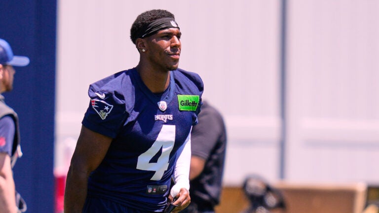 Patriots practice without several starters Wednesday, sign Mass. native to practice squad