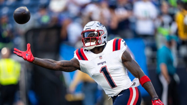 A.J. Brown reportedly expected to miss more than 4 weeks A.J. Brown reportedly expected to miss more than 4 weeks
