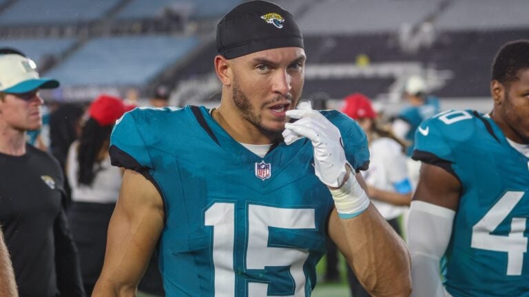 Two players cut, two players signed