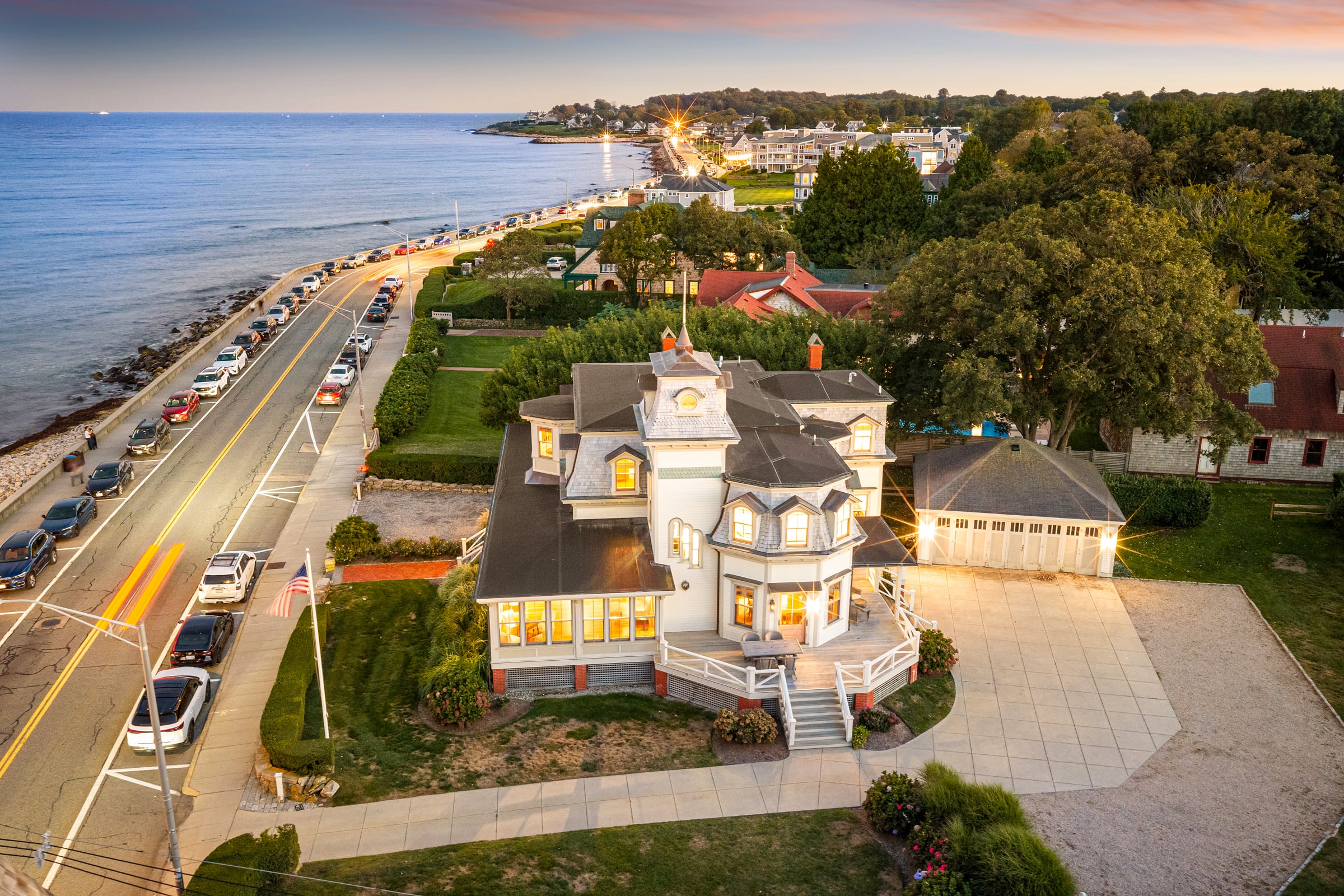 boston.com - Janira Skrbkova - Historic Narragansett house with view of Towers is on the market for the first time in 55 years