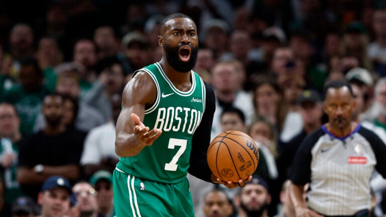 ​Brian Scalabrine says that Jaylen Brown requested a trade from the Celtics